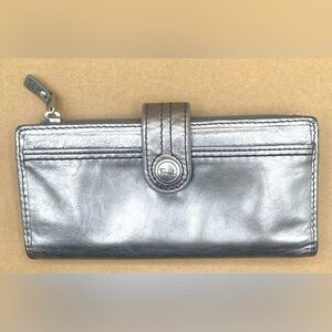 Fossil silver women’s wallet “what vintage are you?”